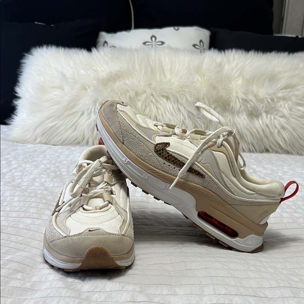 Nike Cream and Tan Women's Sneakers